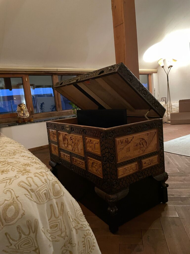 TV lift meubel kamferkist tv lift 1