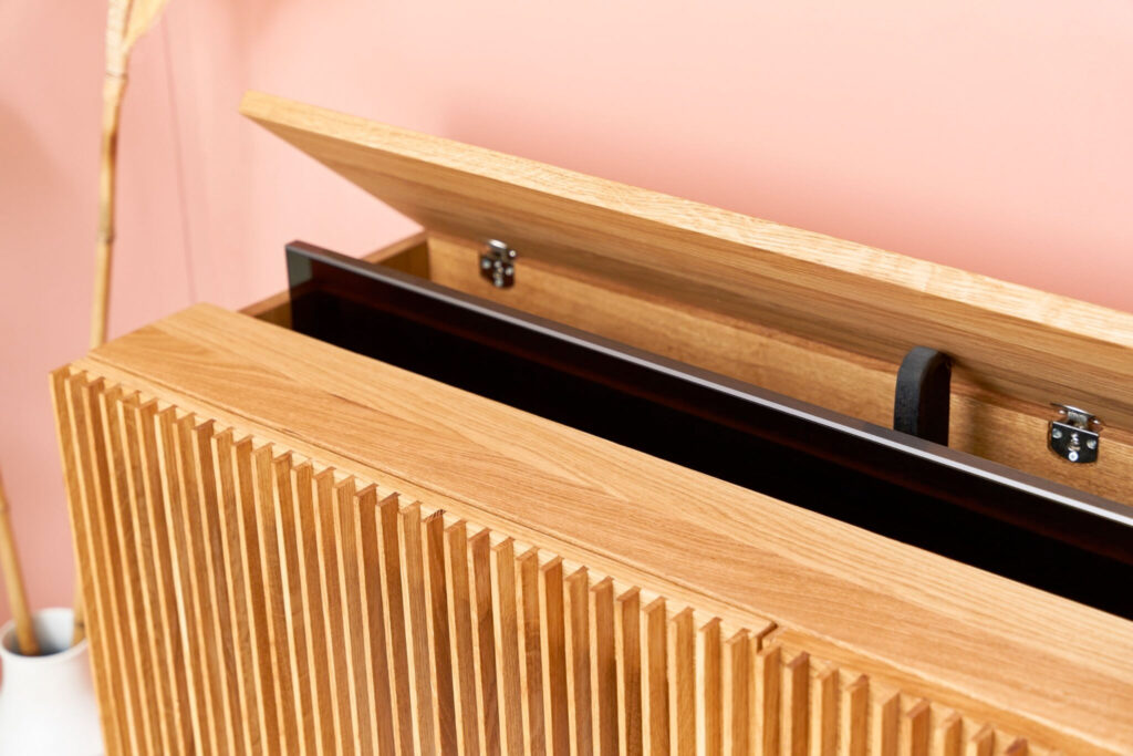 tv lift meubel met klep half open